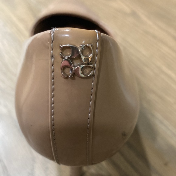 Coach Women’s Tan Leather Closed Toe Formal Pumps Heels - Picture 7 of 9